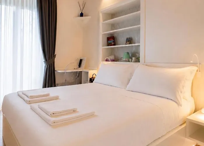 Ponte Milvio Elegance & Private Parking *