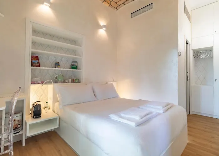 Ponte Milvio Elegance & Private Parking *