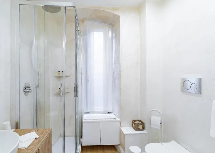 Ponte Milvio Elegance & Private Parking Apartment *
